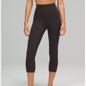 Lululemon green mid leggings